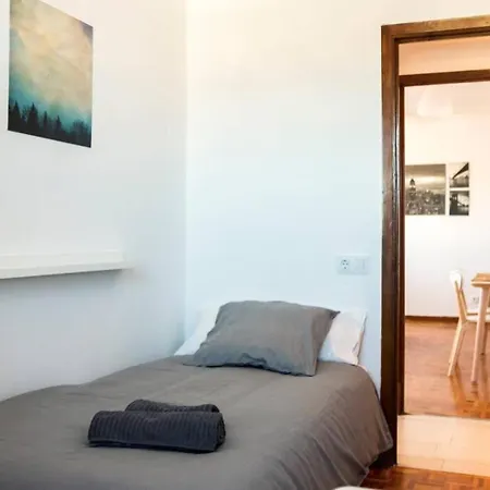 Piso Unico Con Vistas Y Exterior. A 8 Min Catedral *